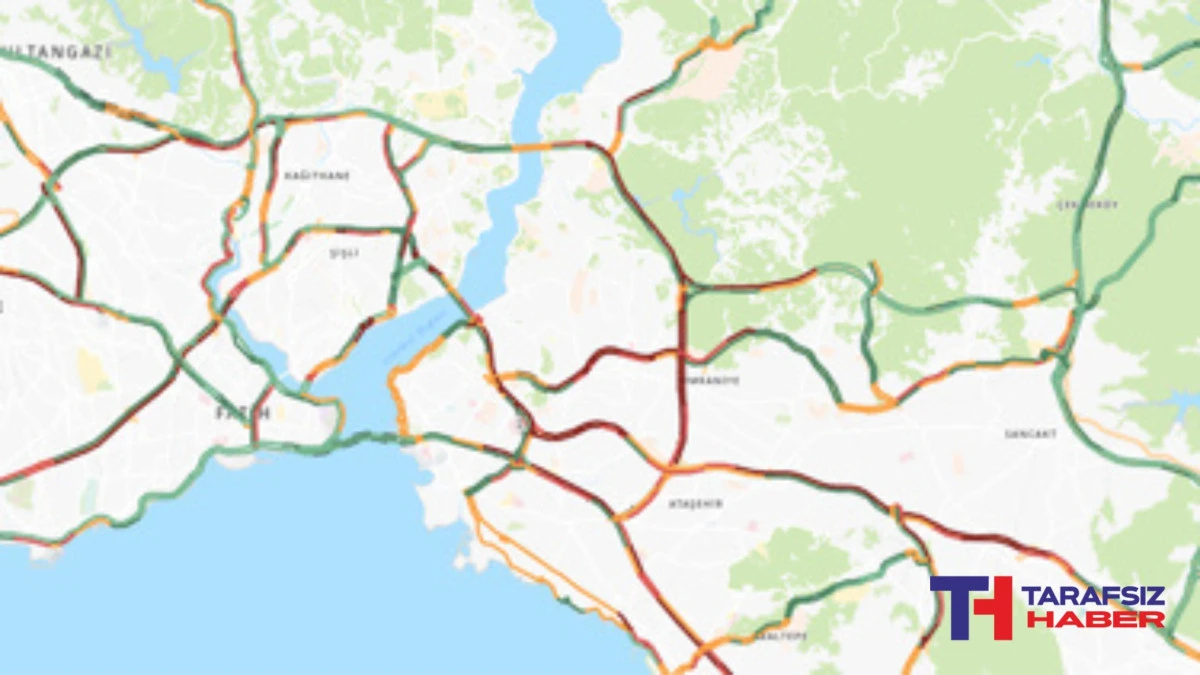 İstanbul'da sağanak trafiği etkiledi