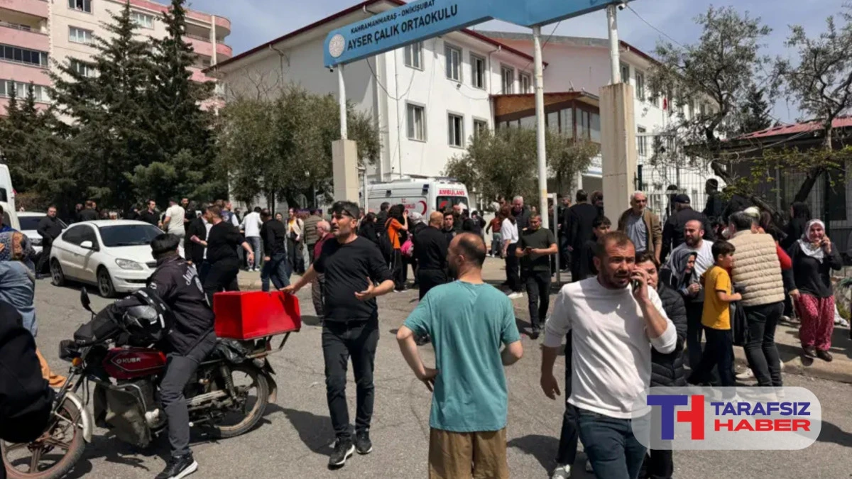D&uuml;n Şanlıurfa'nın Siverek il&ccedil;esindeki liseye ger&ccedil;ekleşen silahlı saldırının ardından bug&uuml;n de Kahramanmaraş'ta Ayser &Ccedil;alık Ortaokulu'nda saldırı yaşandı.&nbsp;
