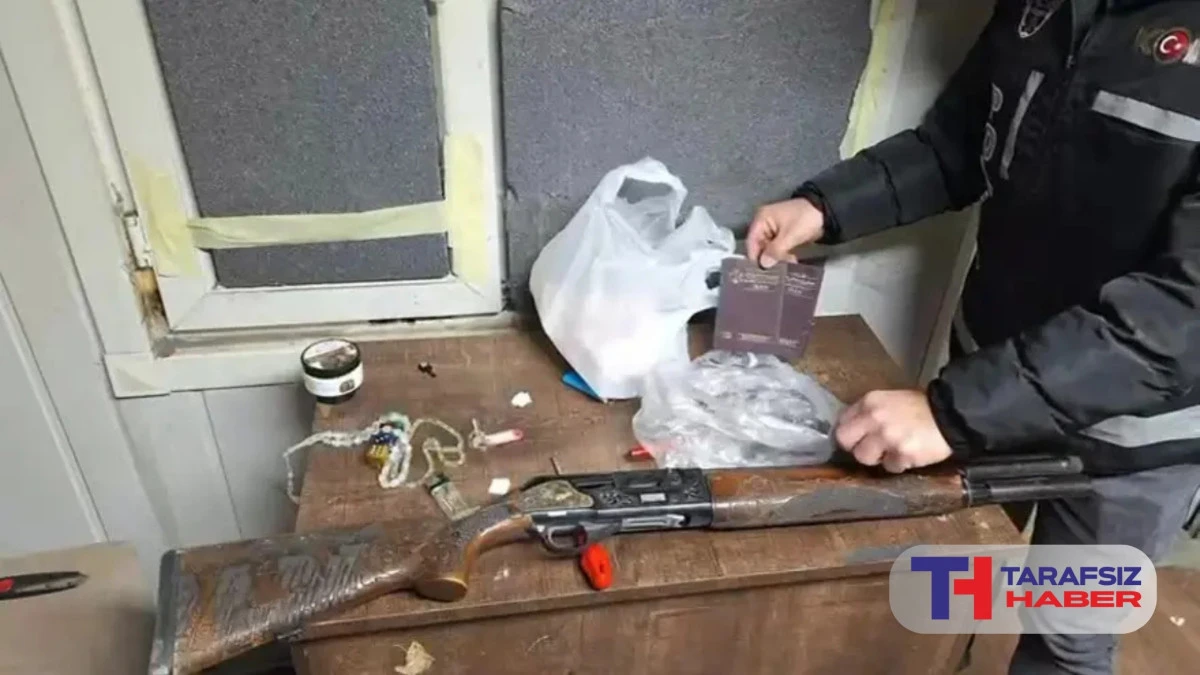 Gebze'de film gibi olay. Ka&ccedil;ırıp hastanelik ettiler, polise şikayet etmesin diye refakat&ccedil;i gibi 12 g&uuml;n başında beklediler